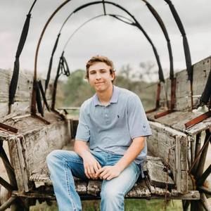 Meet your Posher, Dominic